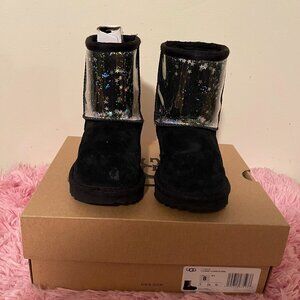 Comfy Black Uggs for Toddler Girl!